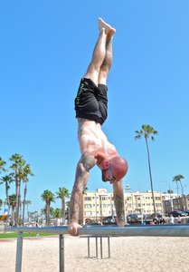 AlKavadloHandstand