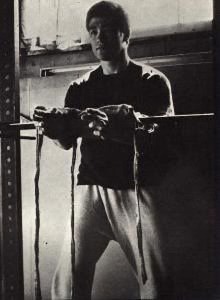 Bruce lee Forearm Isometrics