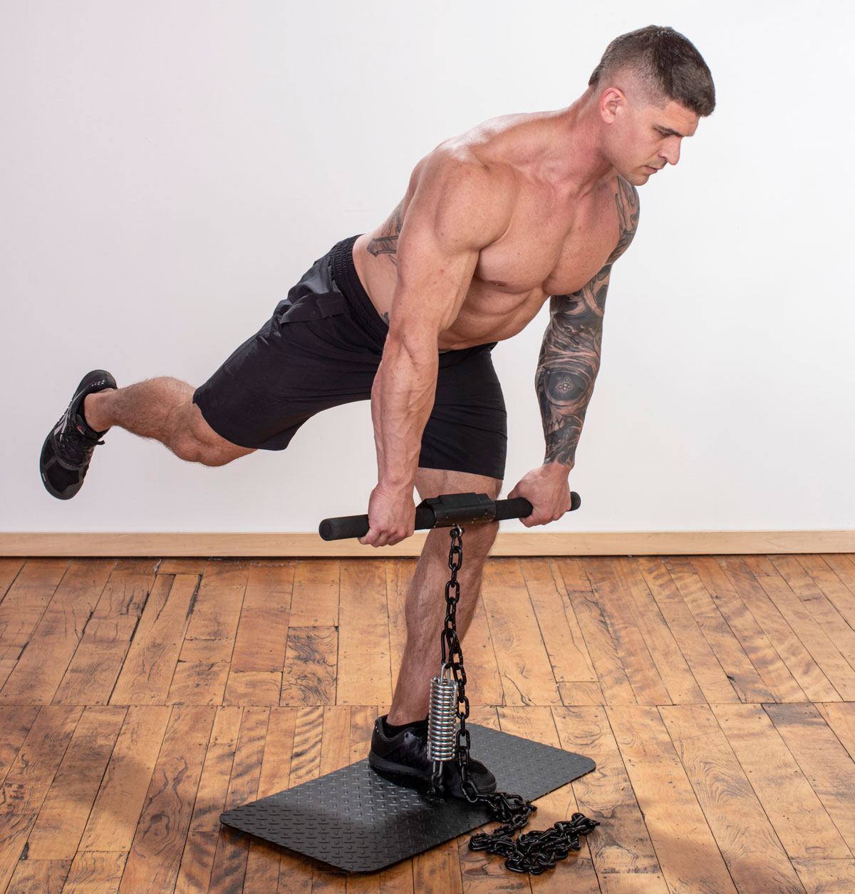 Isochain Single Leg Deadlift Isometric Hold