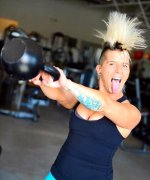 LauraRoberstonKettlebellMohawk thumbnail