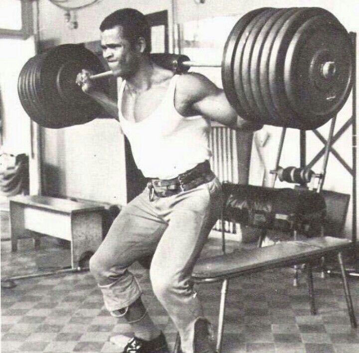 Serge Nubret Squat