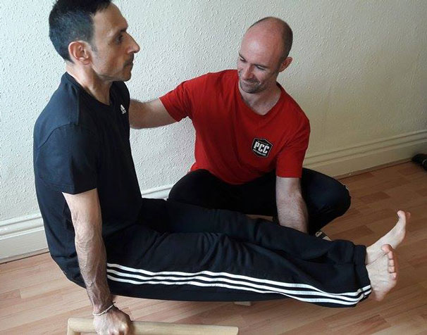 Stephen Llewellyn Coaching L-Sit