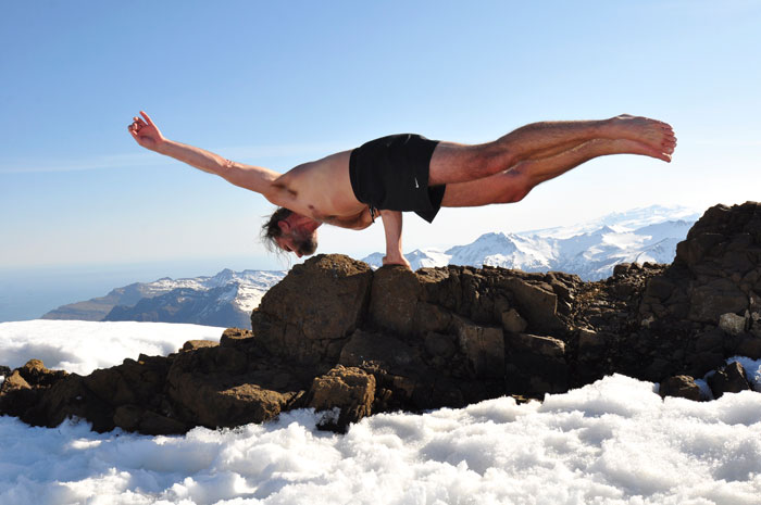 Wim Hof Snow Elbow Lever