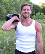 Christian van Loenen with kettlebell