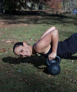 DafnaKettlebellPushups1 thumbnail